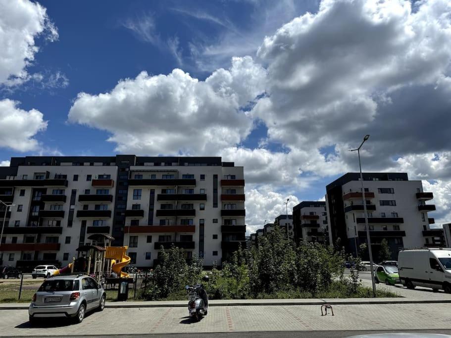 Seville Studio Cu Terasa & Vedere La Munte Brasov Bagian luar foto